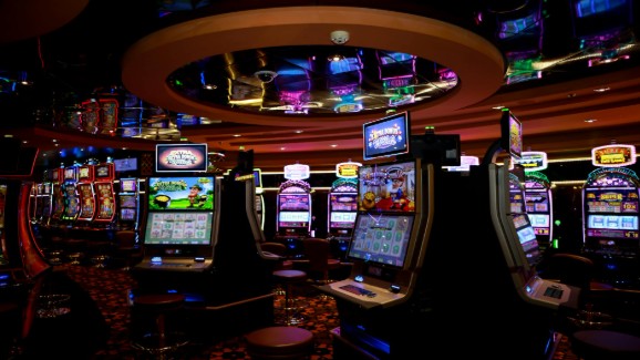 How Online Slot Gaming Uses Surprise To Spark Curiosity