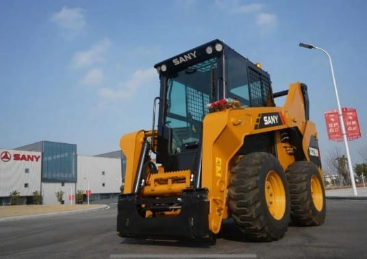 Key Skid Steer Features That Impact Performance and Comfort Skid Steer Loader Buying Guide for Contractors