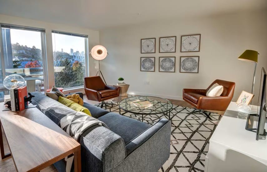 Pet Friendly Apartments at Lakeview: Comfortable Living Near Seattle