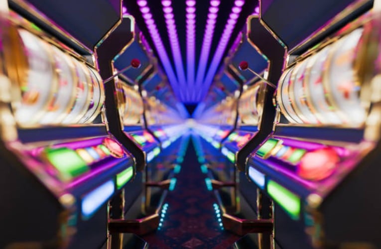 What Shapes The Way Slot Games Feel To Players